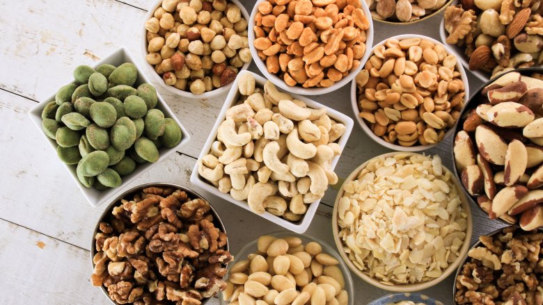 phytic acid is reduced in nuts and seeds by soaking